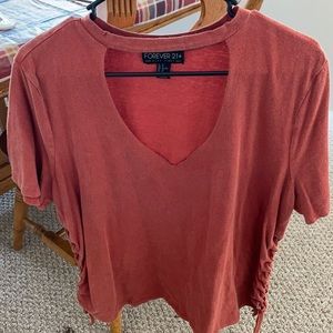 Size 1X Burnt orange shirt. Brand is Forever 21